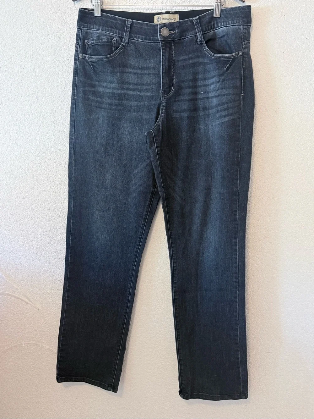 Democracy women’s Straight Leg Jeans in Dark Blue Wash 0125